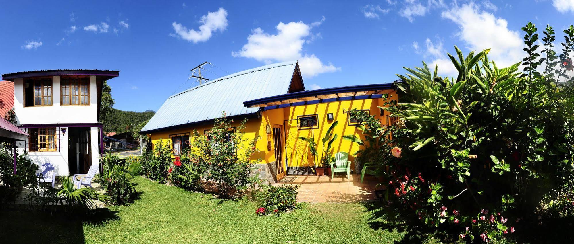 Hotel Isla Verde Boquete Exterior photo